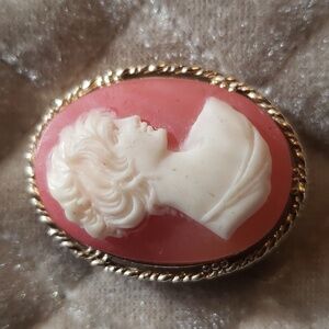 1928 Collection Vintage Brooch Cameo